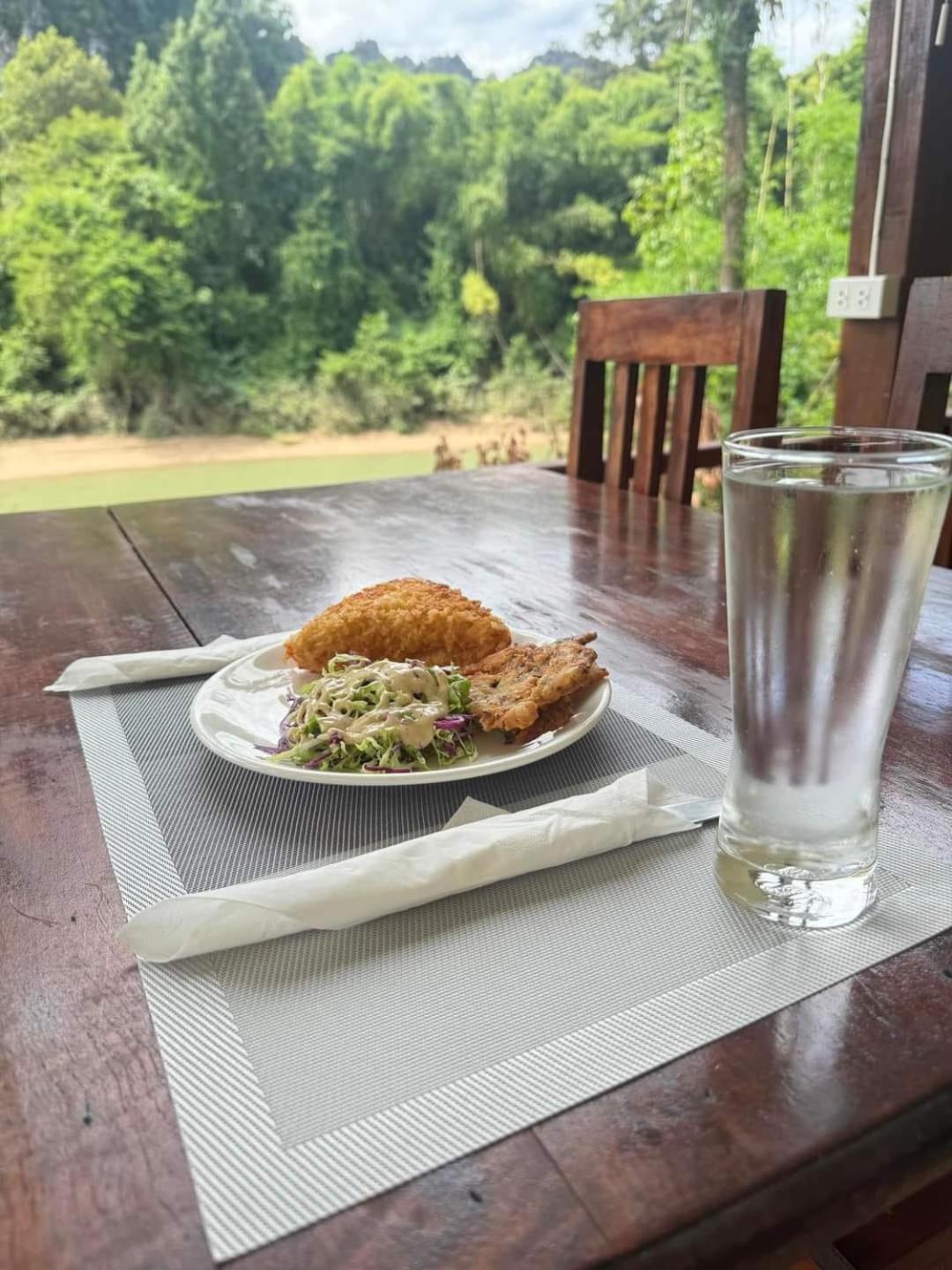 Konglor Cave Resort-Riverside Restaurant Ban O Εξωτερικό φωτογραφία